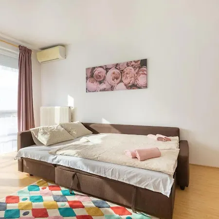 Private Office Near Keleti 부다페스트